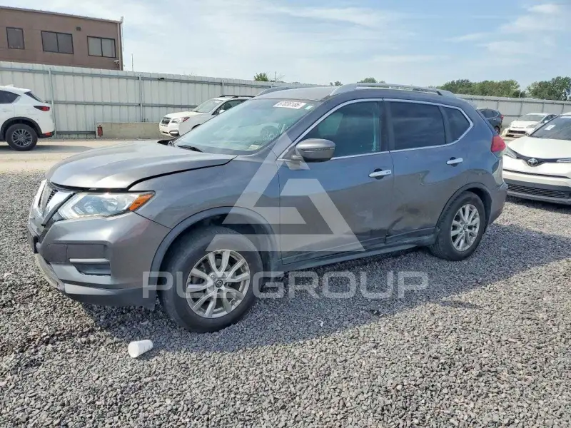 2017 Nissan ROGUE фото