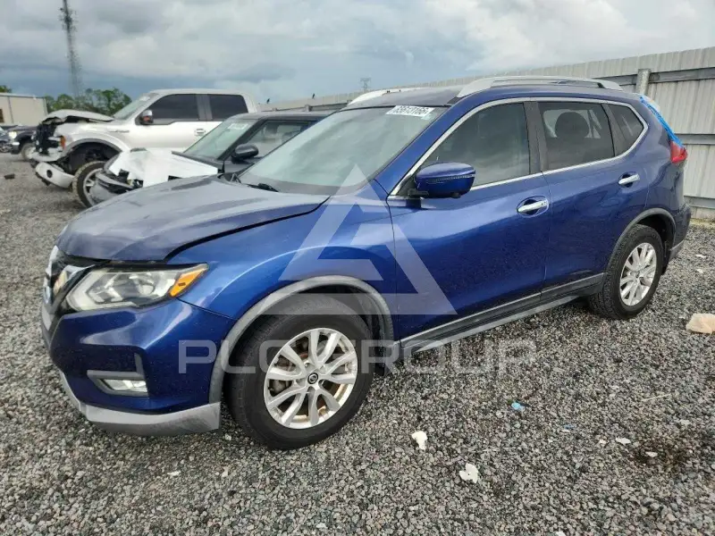 2017 Nissan ROGUE photo