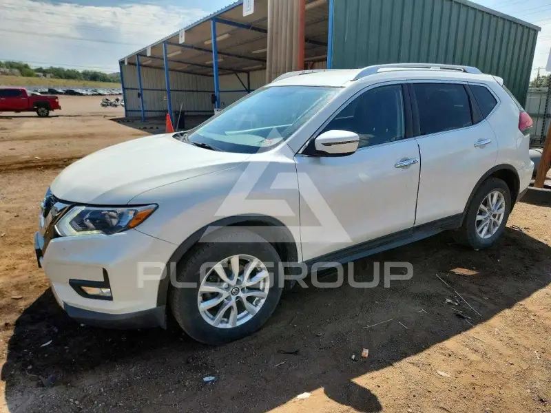 2017 Nissan ROGUE photo