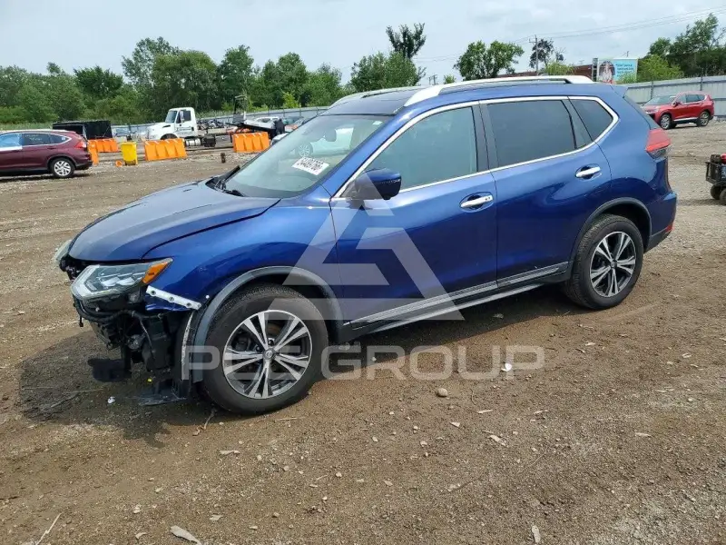 2017 Nissan ROGUE photo