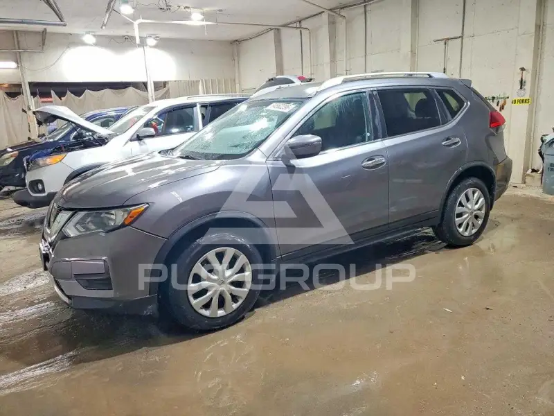 2017 Nissan ROGUE photo