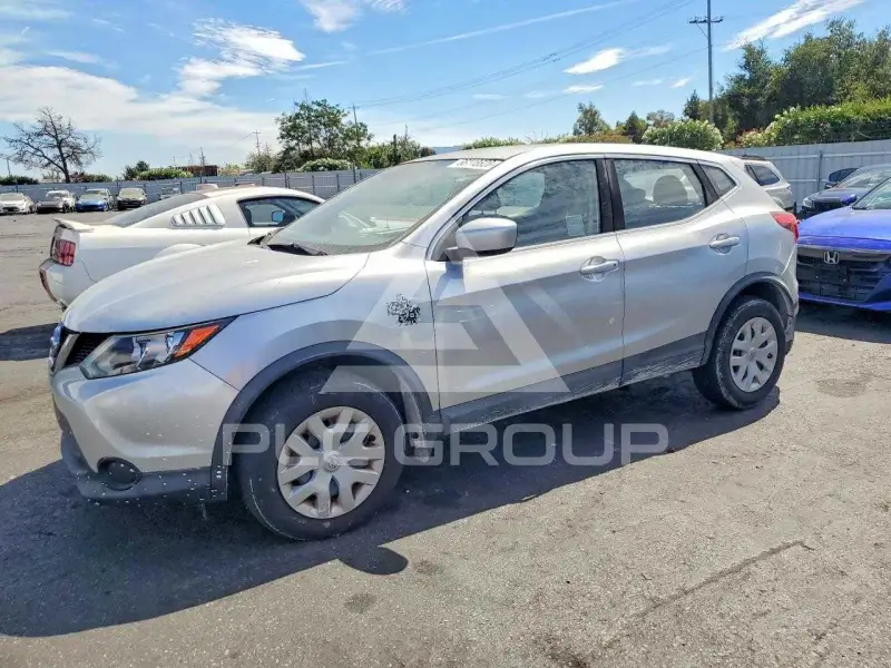 2017 Nissan ROGUE фото