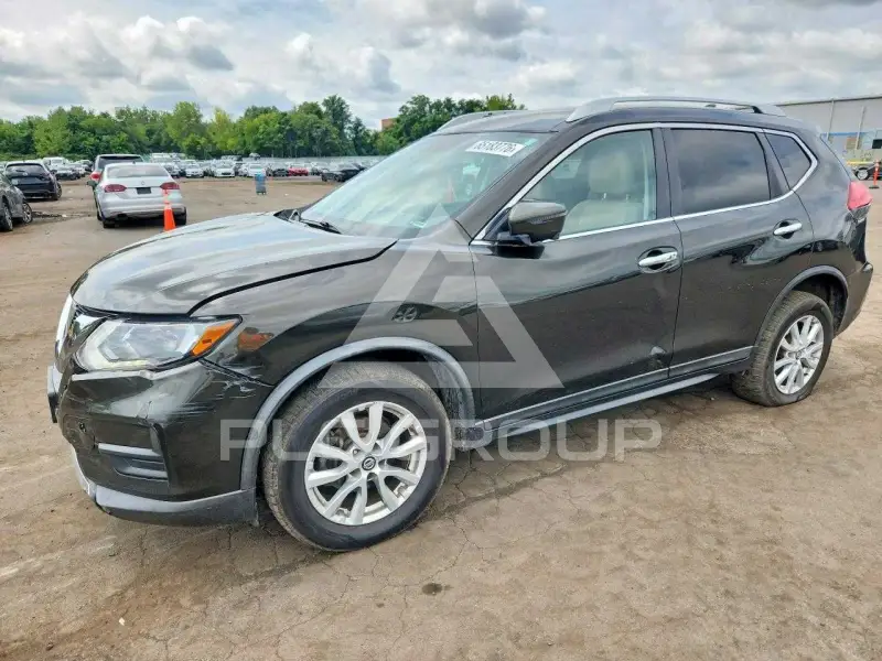 2017 Nissan ROGUE photo