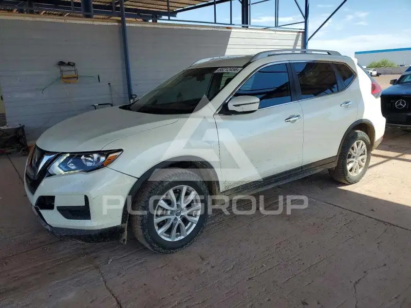 2017 Nissan ROGUE photo