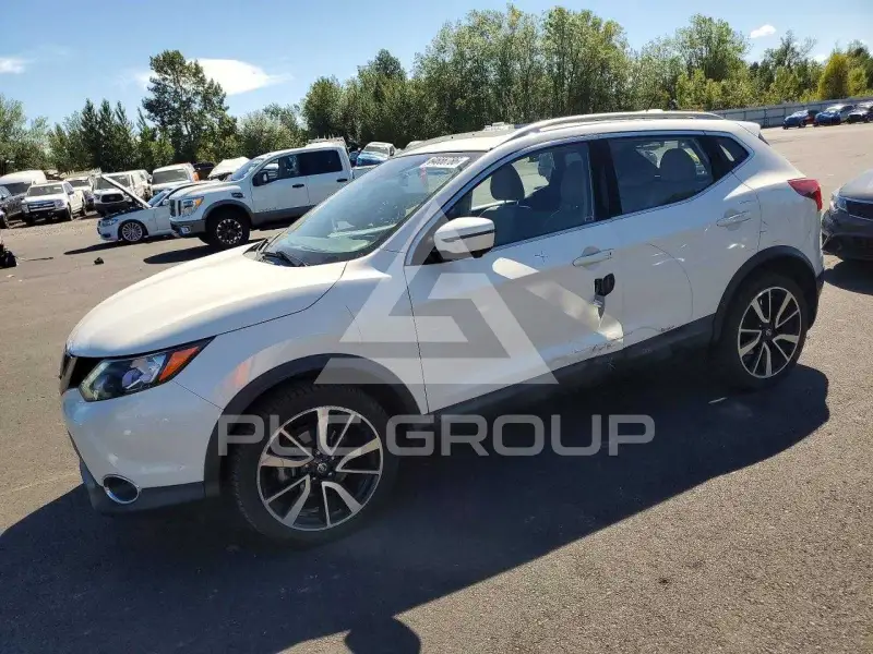 2017 Nissan ROGUE фото