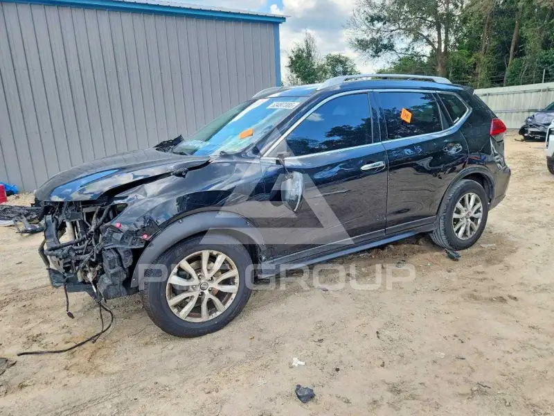2017 Nissan ROGUE photo
