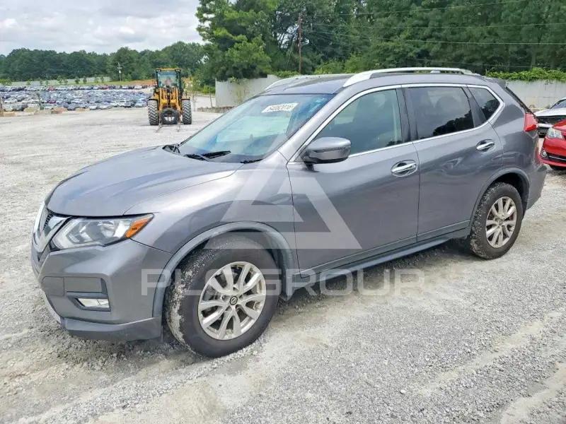 2017 Nissan ROGUE photo