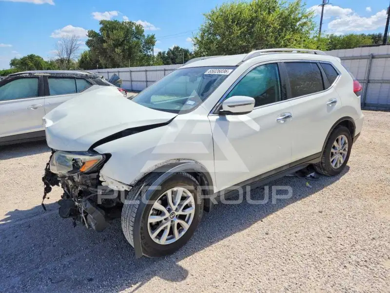 2017 Nissan ROGUE photo