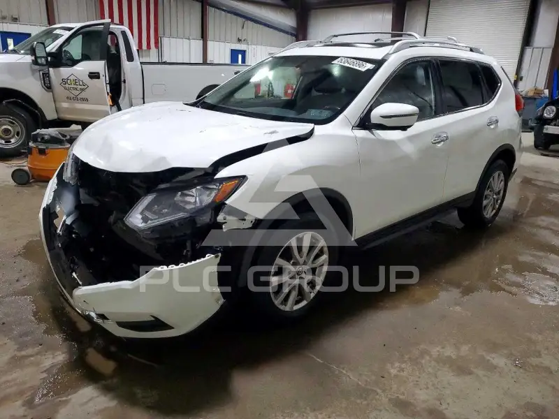 2017 Nissan ROGUE photo