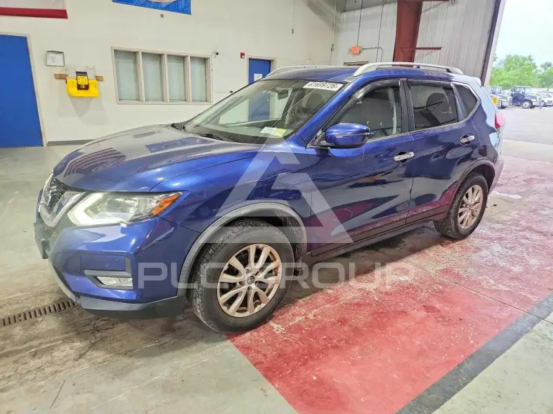 2017 Nissan ROGUE photo