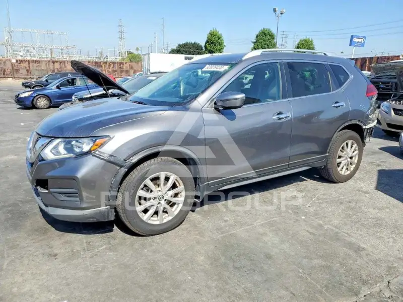 2017 Nissan ROGUE photo