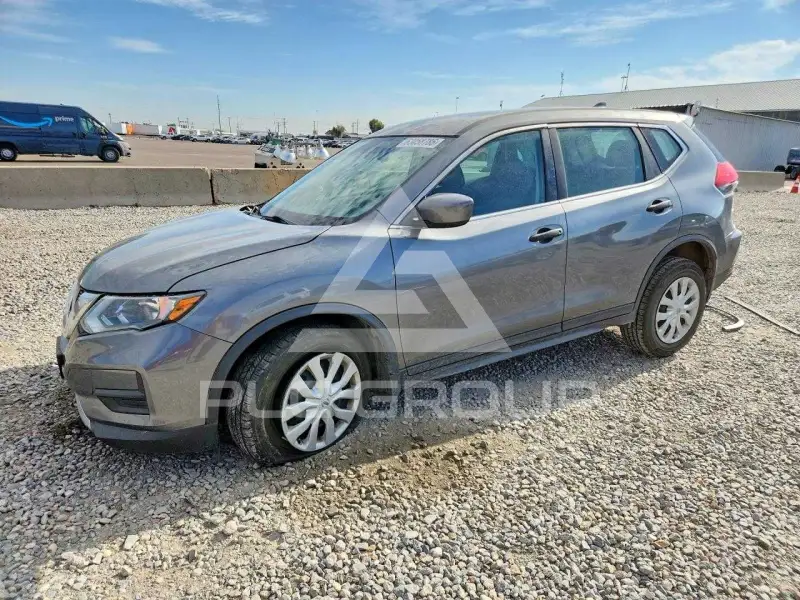 2017 Nissan ROGUE photo