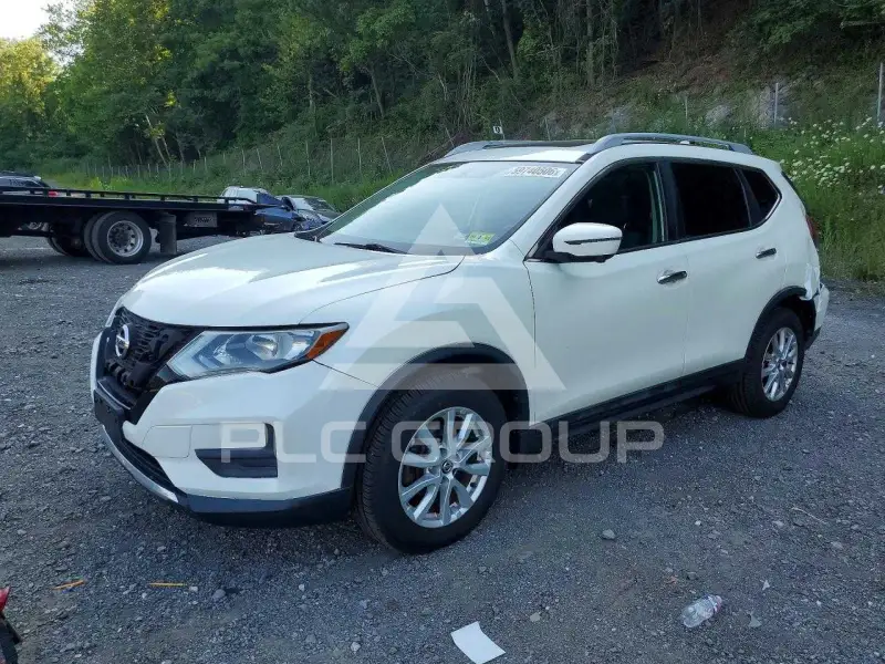 2017 Nissan ROGUE photo