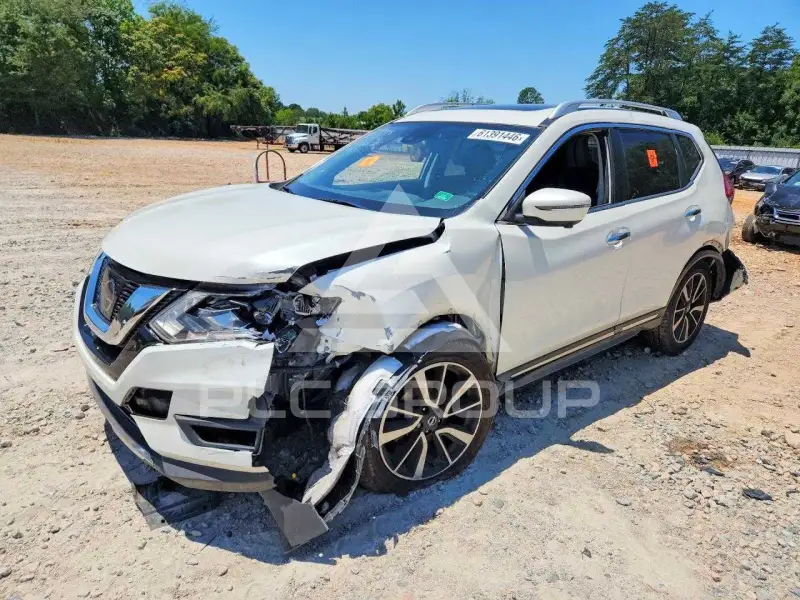 2017 Nissan ROGUE photo