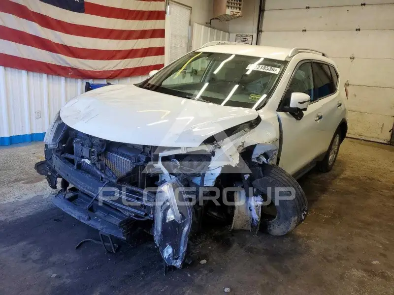 2017 Nissan ROGUE photo