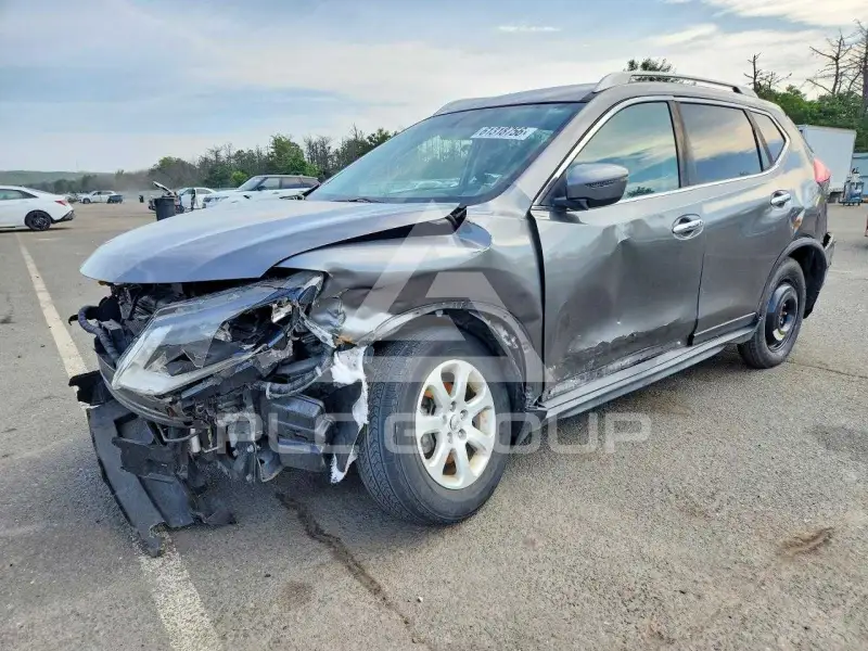 2017 Nissan ROGUE photo