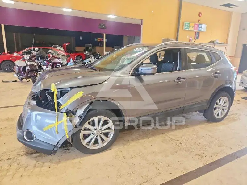 2017 Nissan ROGUE photo