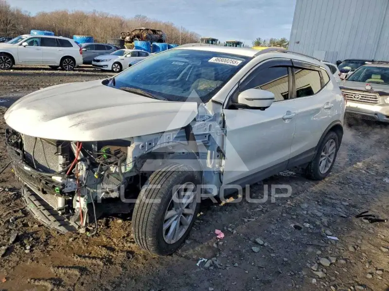 2017 Nissan ROGUE фото