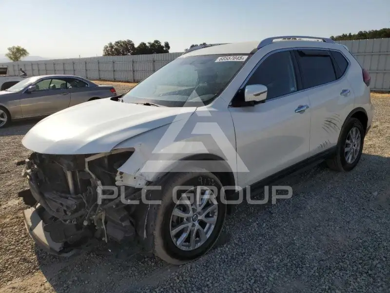 2017 Nissan ROGUE photo