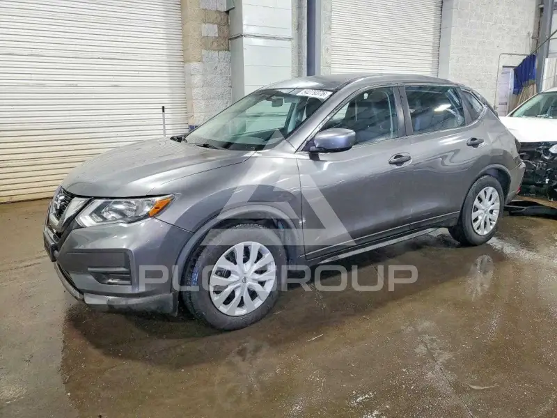 2017 Nissan ROGUE photo