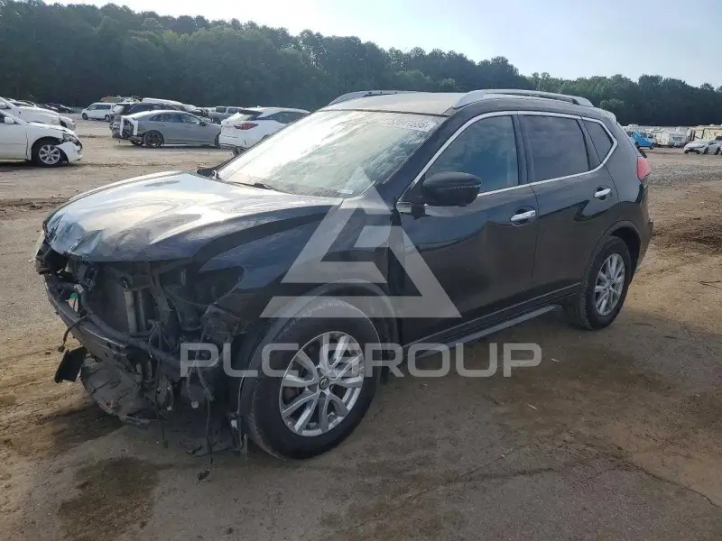 2017 Nissan ROGUE photo