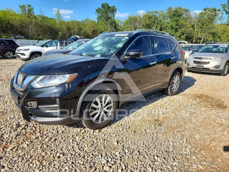 2017 Nissan ROGUE photo