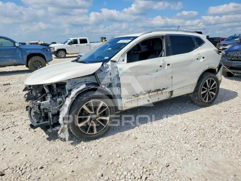 2017 Nissan ROGUE фото
