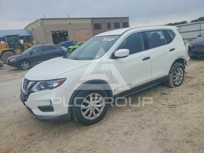 2017 Nissan ROGUE photo