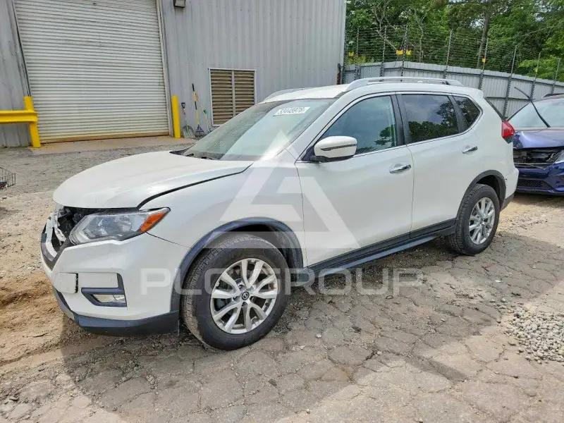 2017 Nissan ROGUE photo
