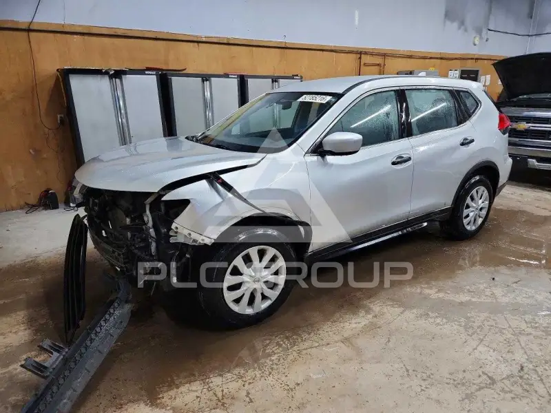 2017 Nissan ROGUE photo