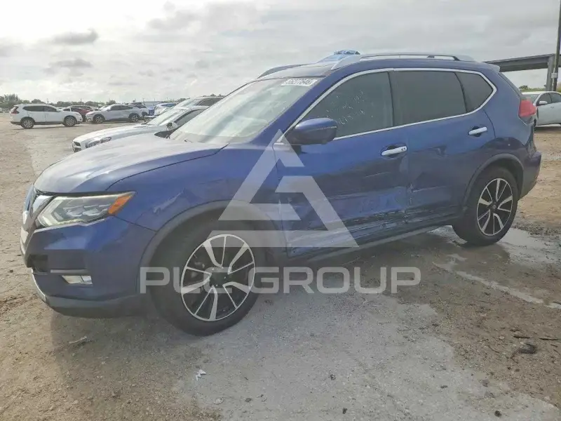 2017 Nissan ROGUE photo