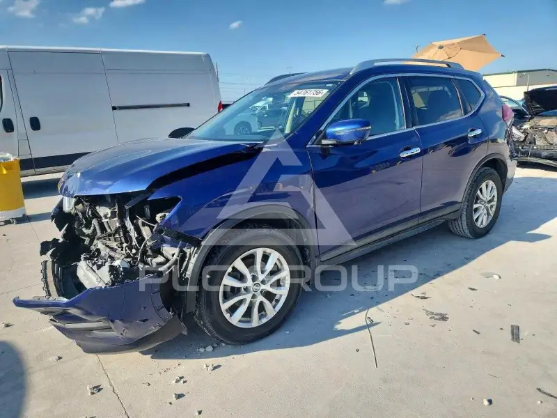 2017 Nissan ROGUE photo