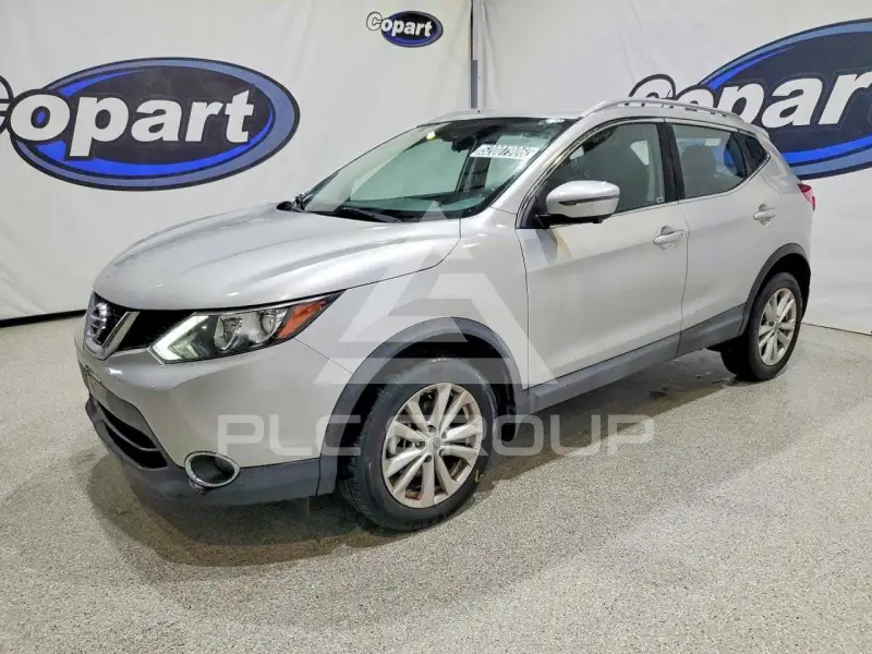 2017 Nissan ROGUE photo