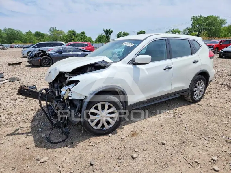 2017 Nissan ROGUE photo