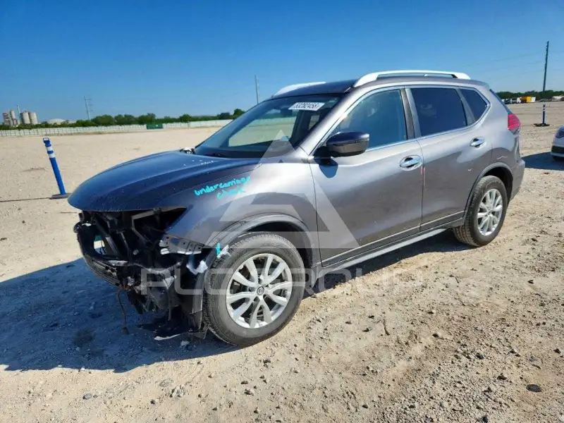 2017 Nissan ROGUE photo