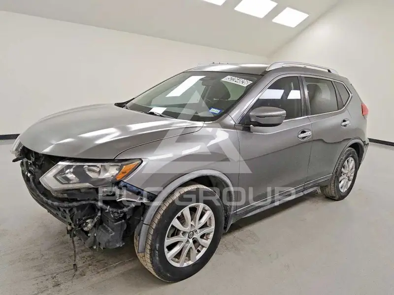 2017 Nissan ROGUE photo