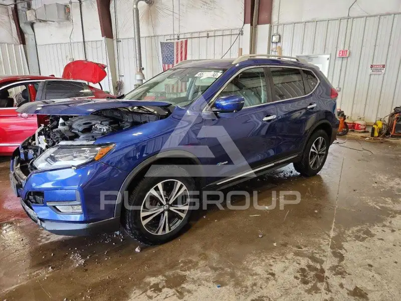 2017 Nissan ROGUE photo