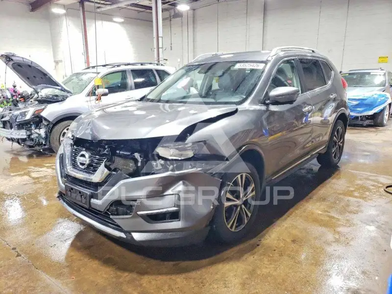 2017 Nissan ROGUE photo