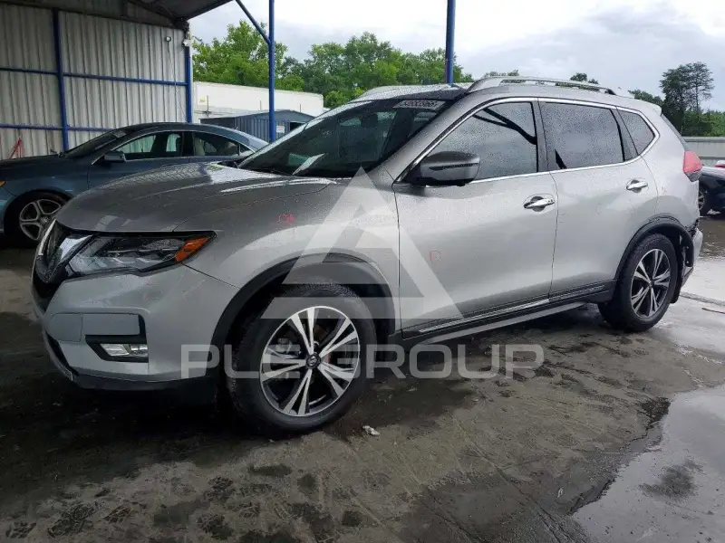 2017 Nissan ROGUE photo