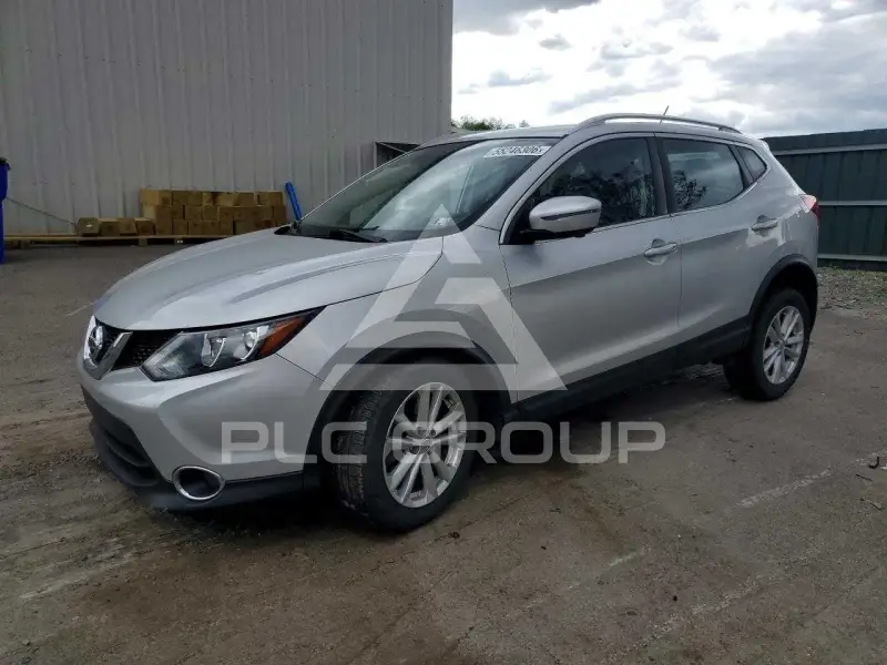 2017 Nissan ROGUE photo