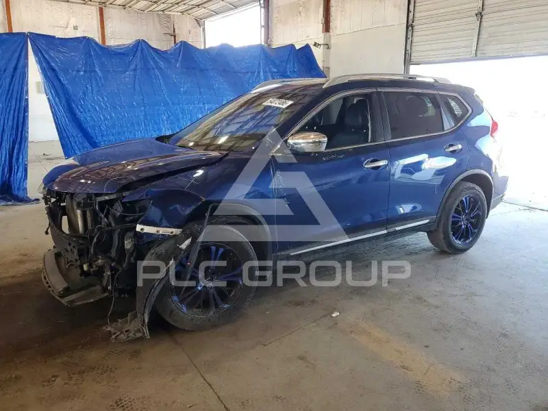 2017 Nissan ROGUE photo