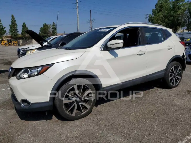 2017 Nissan ROGUE фото