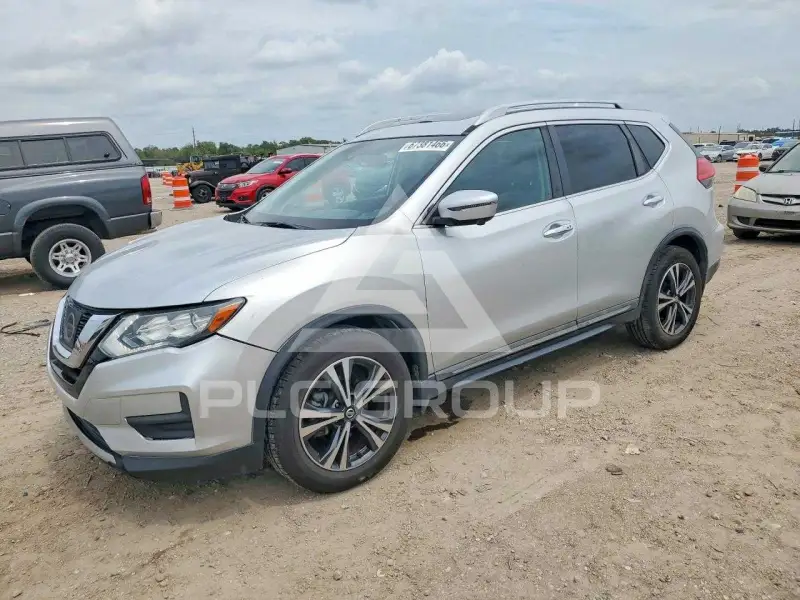 2017 Nissan ROGUE фото