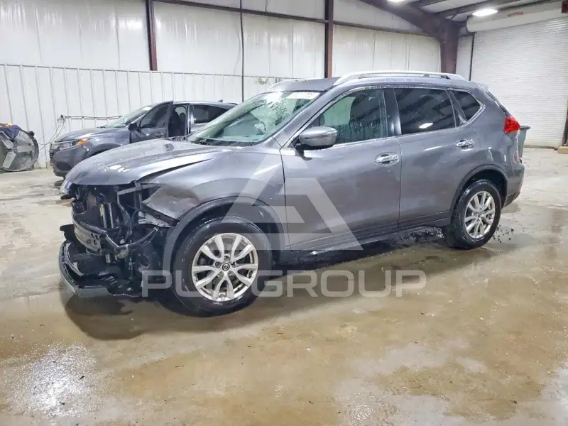 2017 Nissan ROGUE photo