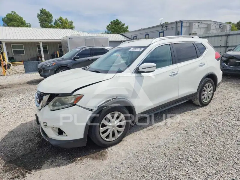 2017 Nissan ROGUE photo