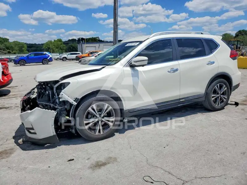 2017 Nissan ROGUE фото