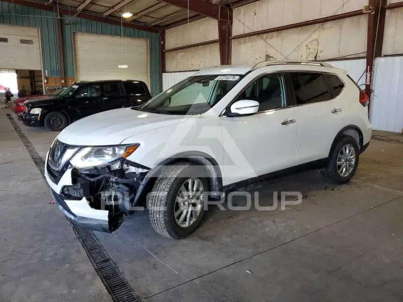 2017 Nissan ROGUE photo