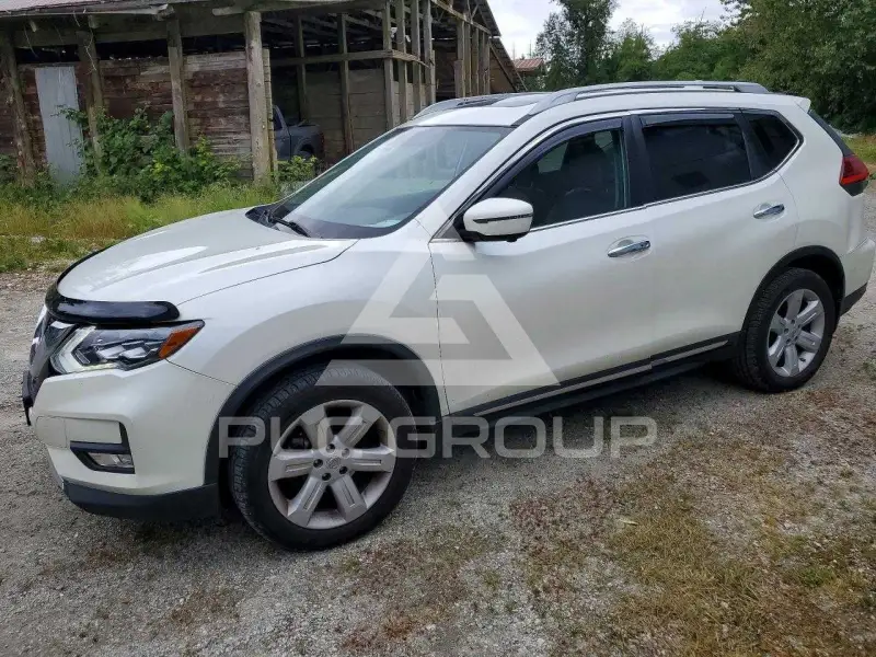 2017 Nissan ROGUE фото