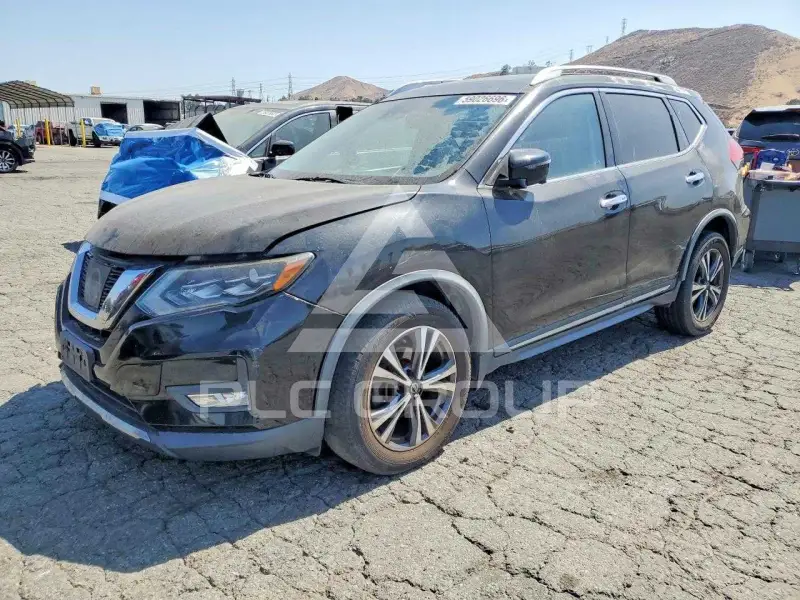 2017 Nissan ROGUE photo