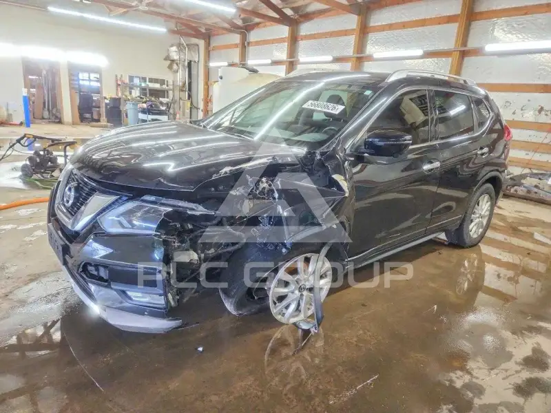 2017 Nissan ROGUE photo